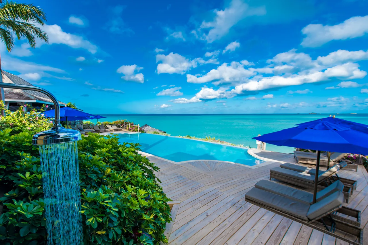 Cocobay Resort — ภาพห้องพักและบรรยากาศ