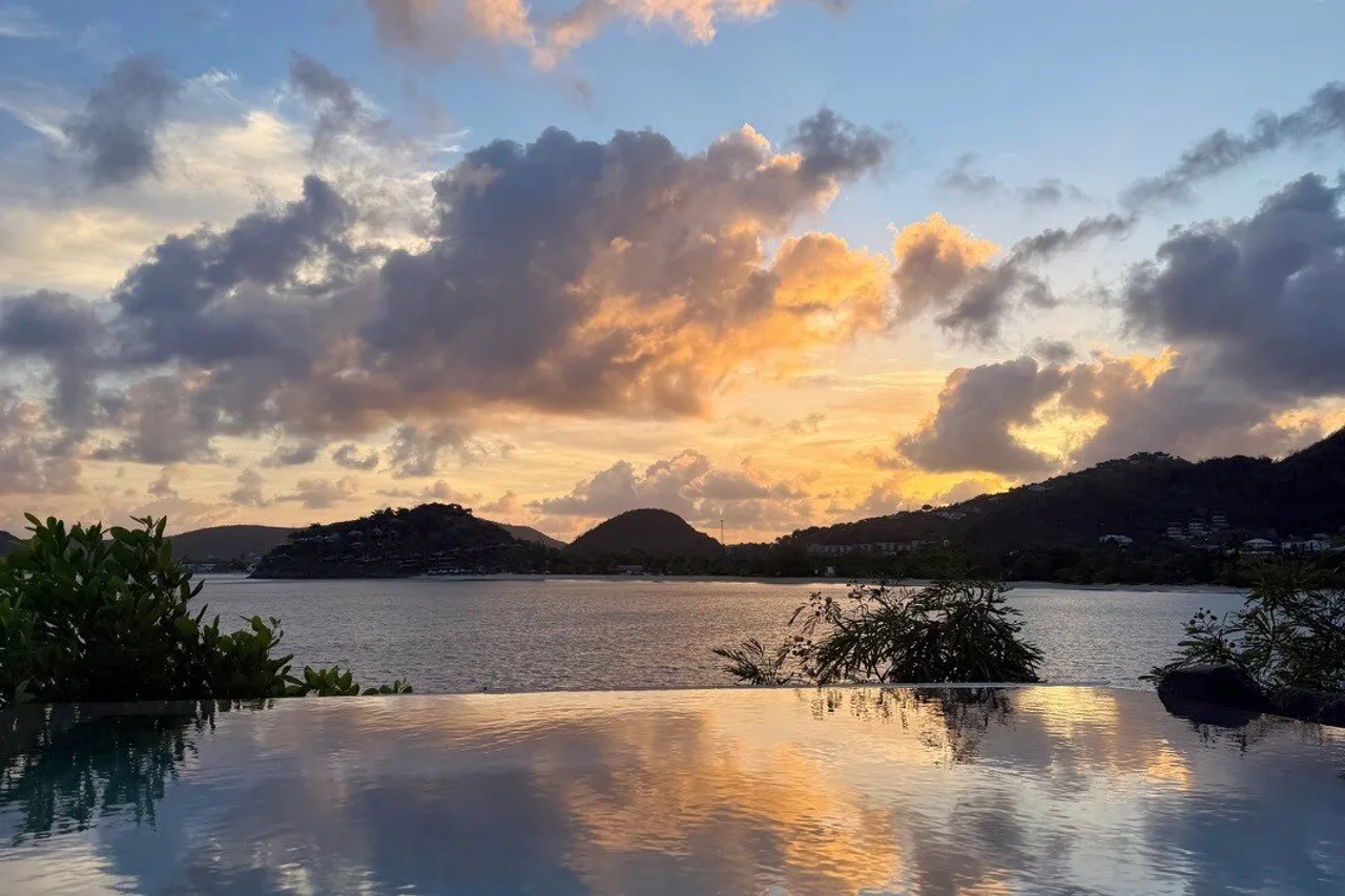 Cocobay Resort — ภาพห้องพักและบรรยากาศ