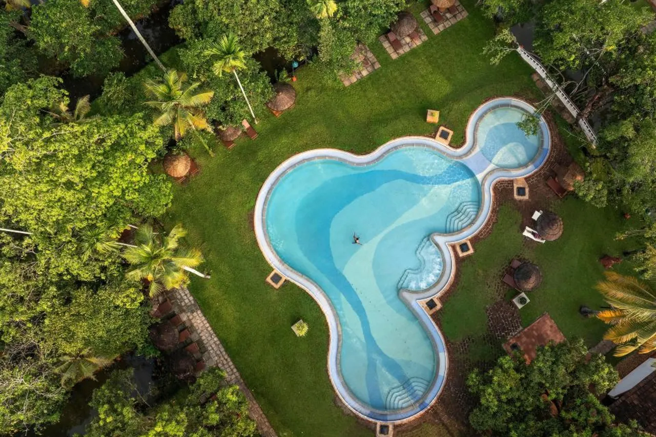 Coconut Lagoon - A CGH Earth Experience — rooms and atmosphere