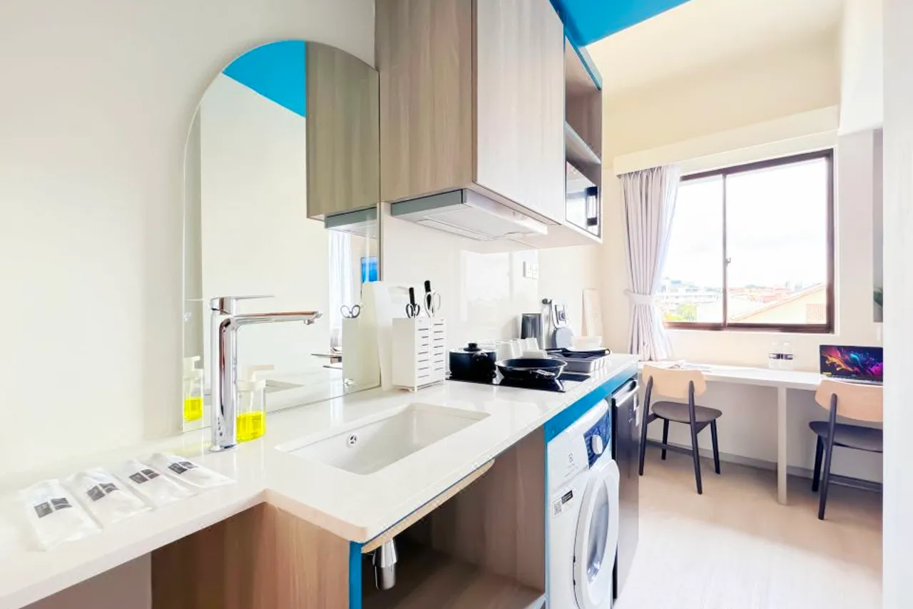Coliwoo Hotel Pasir Panjang - CoLiving — ภาพห้องพักและบรรยากาศ