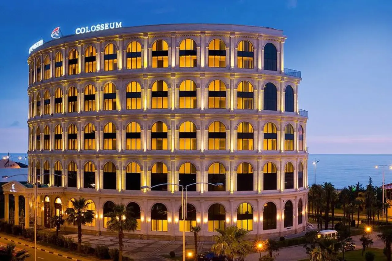Colosseum Marina Hotel — โรงแรมในบาทูมิ