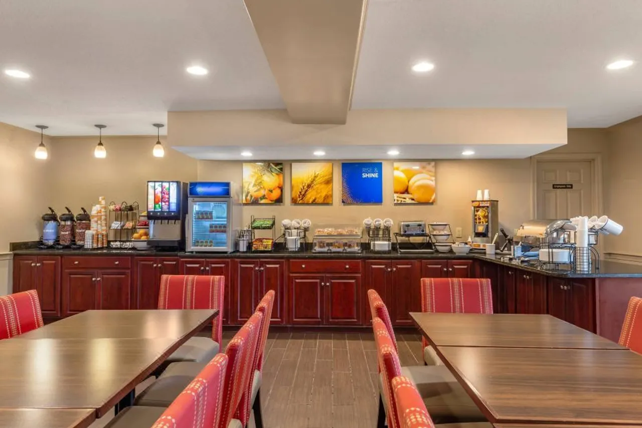 Comfort Inn Foxboro - Mansfield — ภาพห้องพักและบรรยากาศ