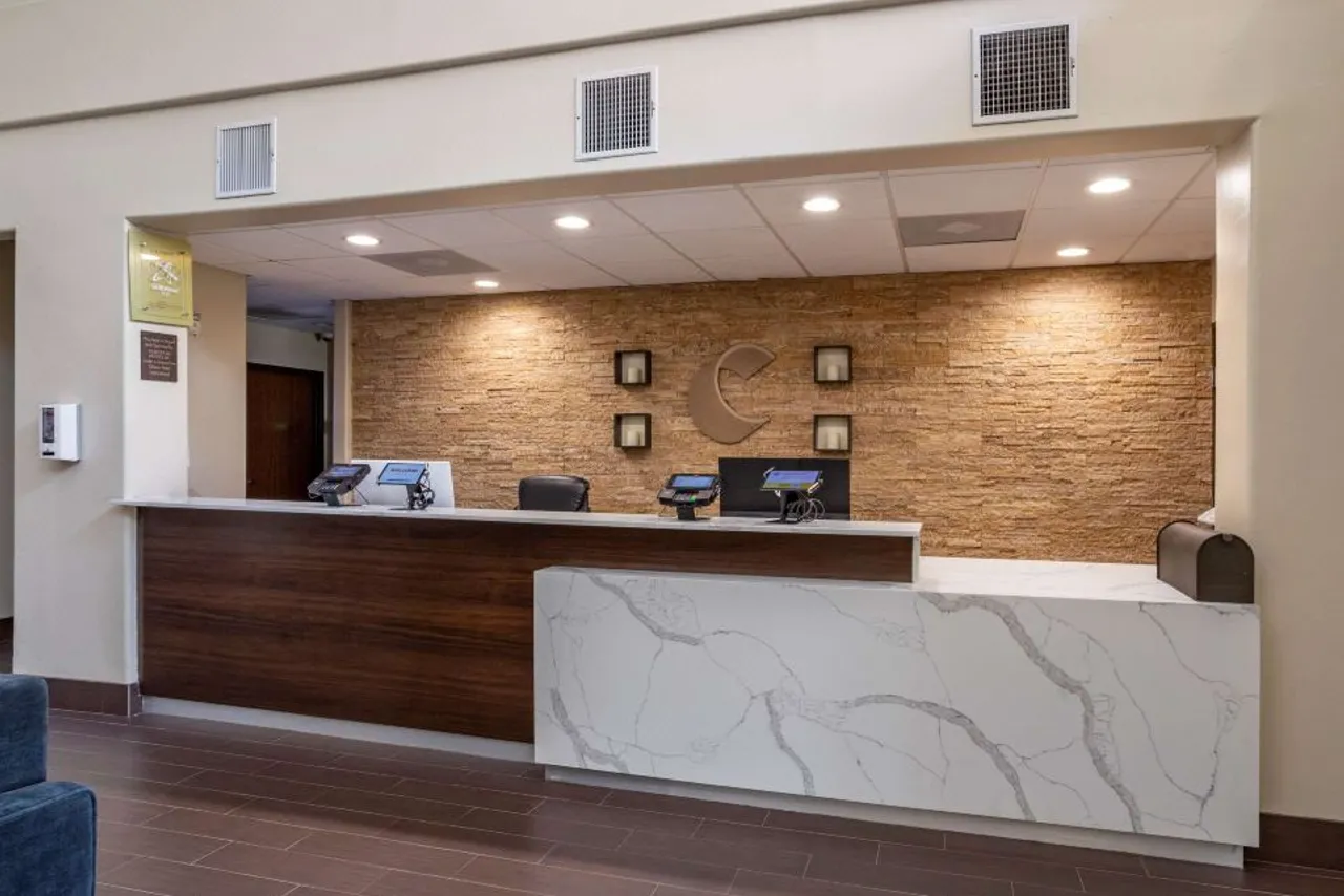 Comfort Suites Houston near Medical Center - NRG Stadium — ภาพห้องพักและบรรยากาศ