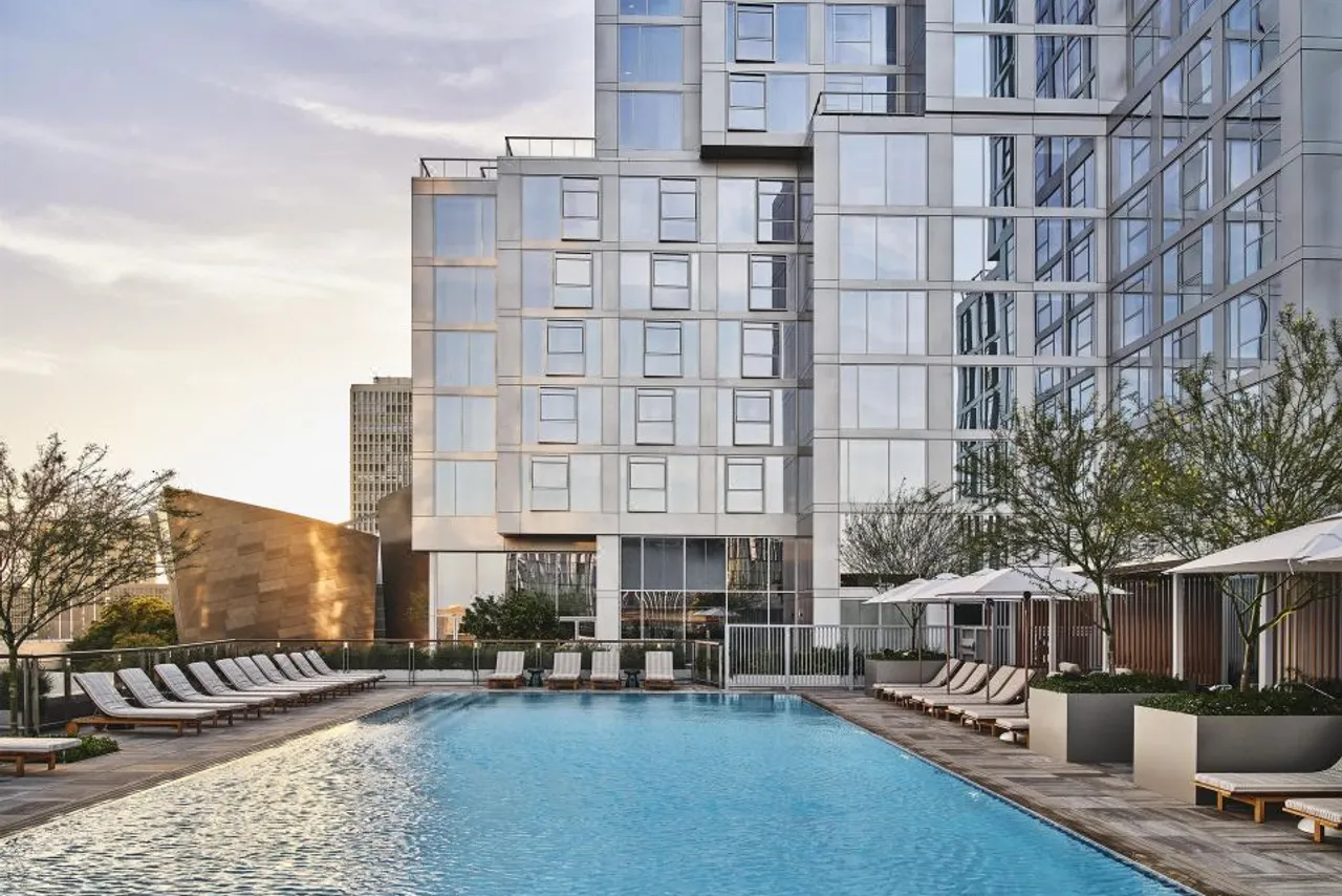 Conrad Los Angeles — ภาพห้องพักและบรรยากาศ