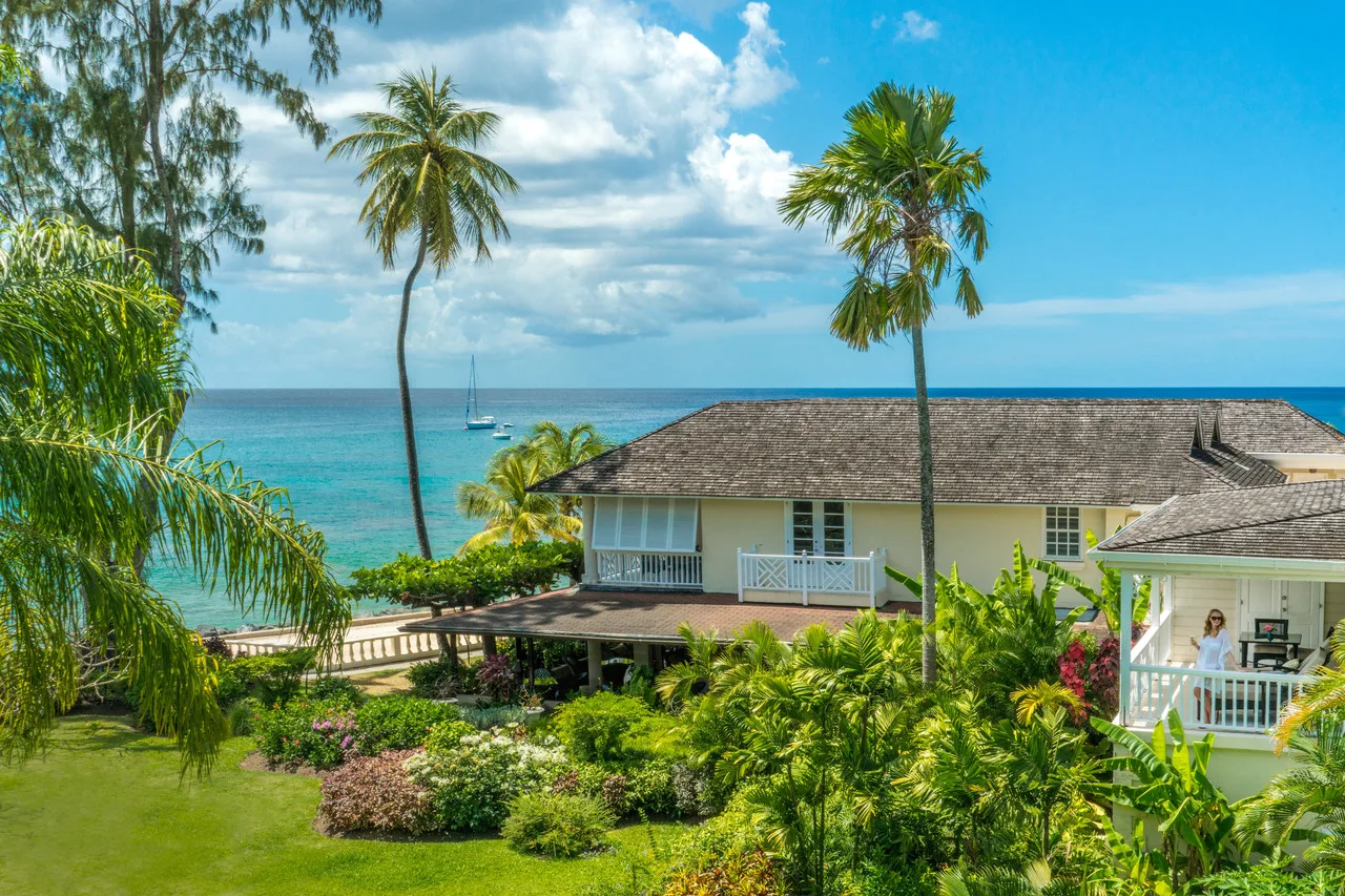 Coral Reef Club — ภาพห้องพักและบรรยากาศ