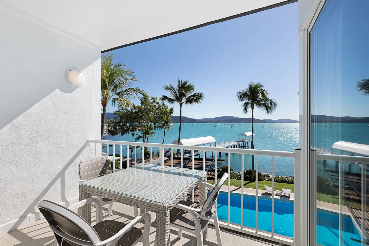 Coral Sea Resort — rooms and atmosphere