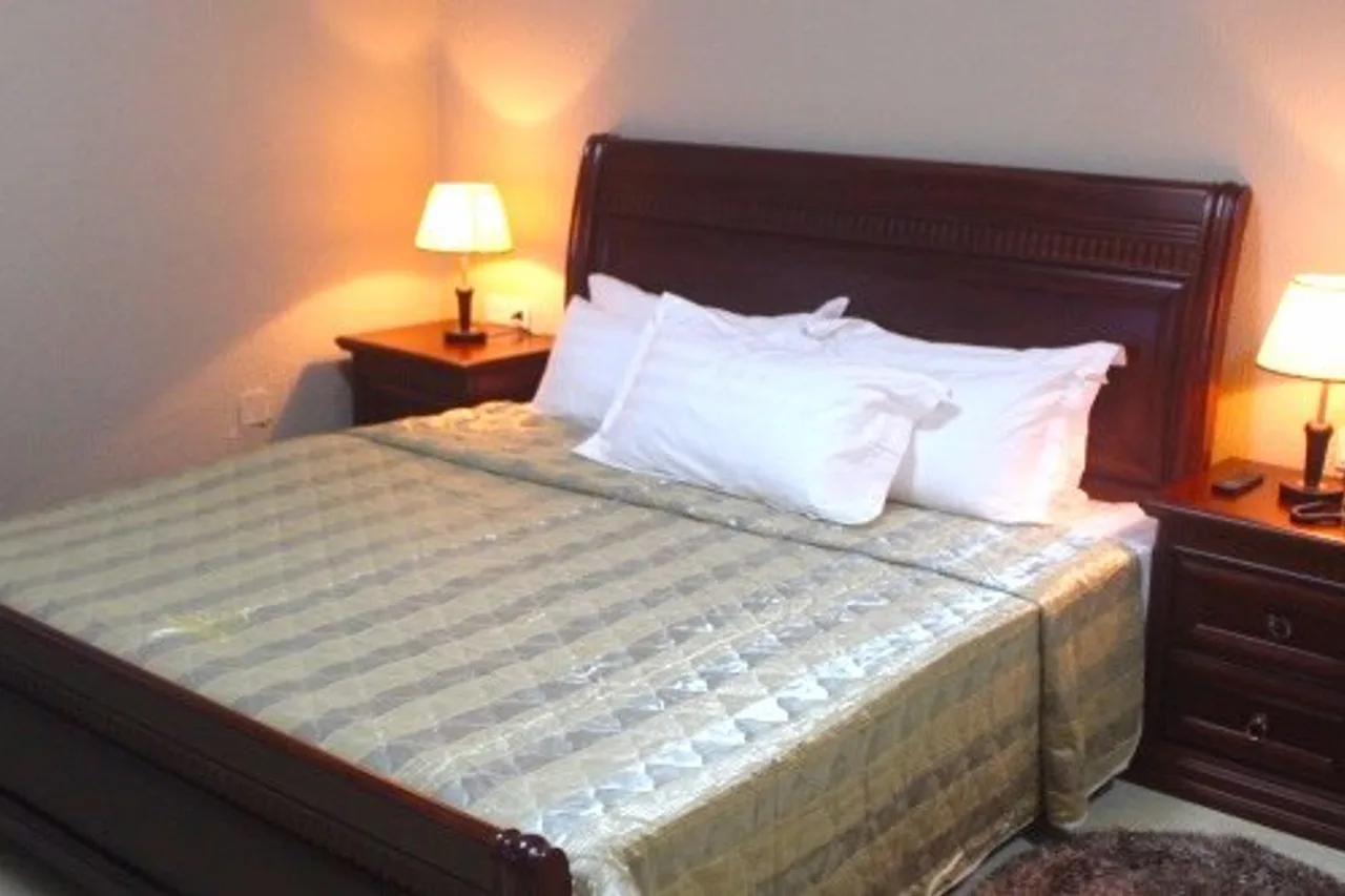 Corina Hotel — ภาพห้องพักและบรรยากาศ