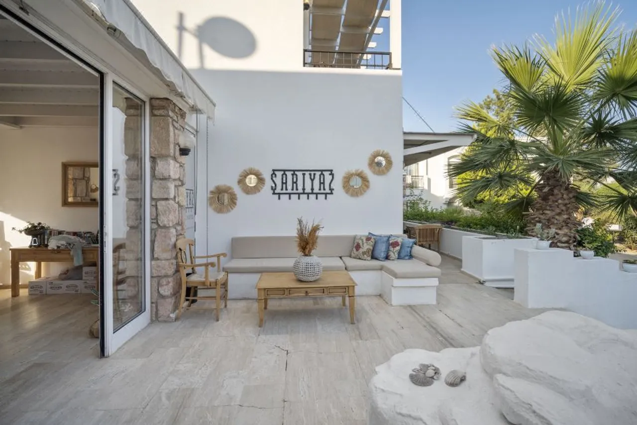 Costa Sariyaz Hotel Bodrum — โรงแรมในโบดรุม