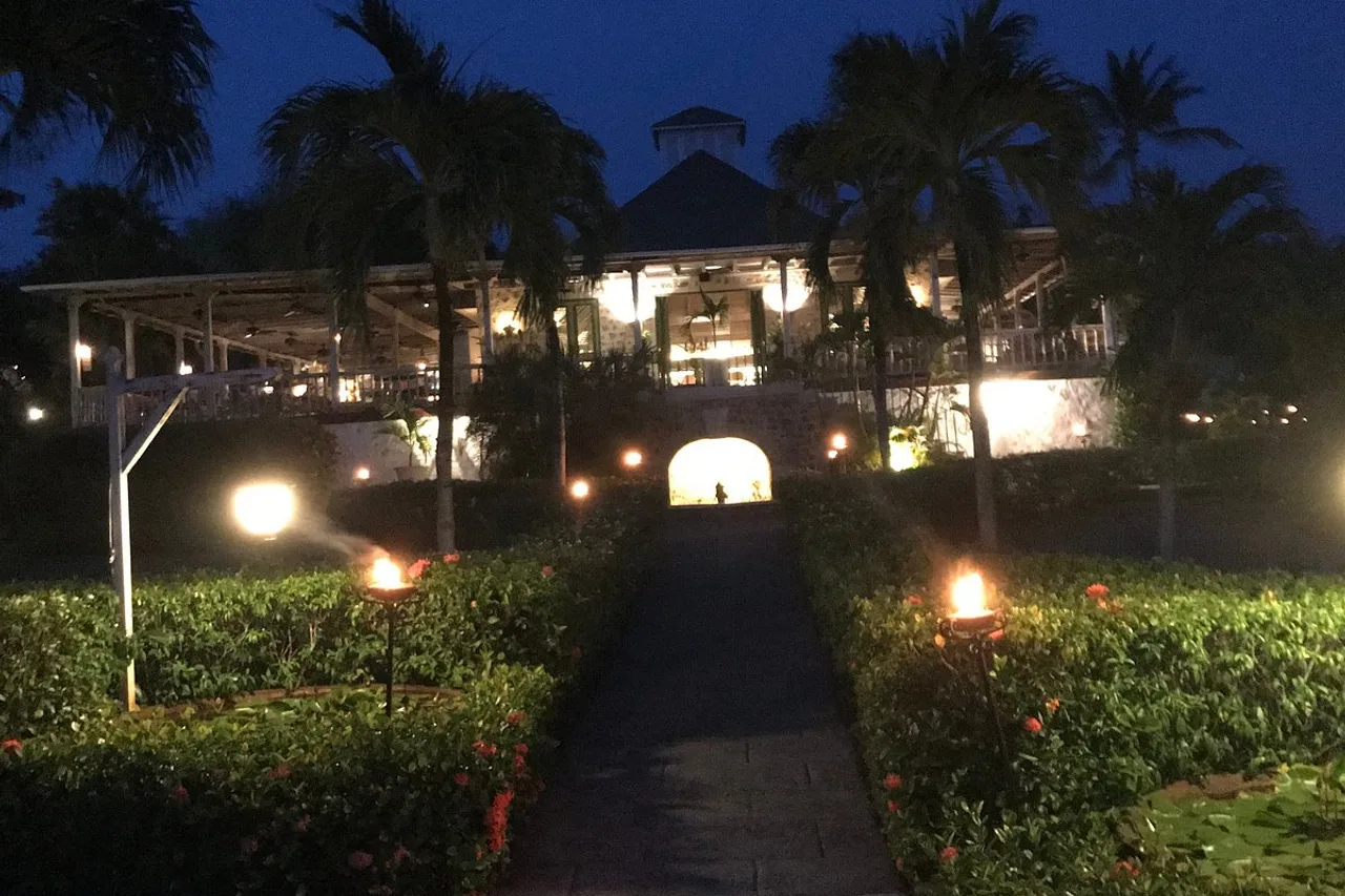 The Cotton House — ภาพห้องพักและบรรยากาศ