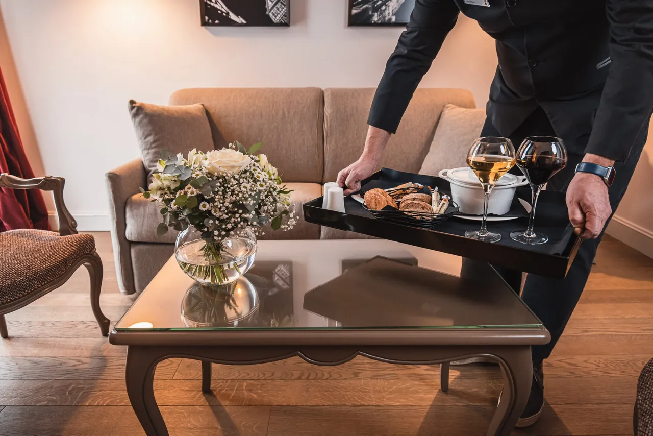 Hôtel Cour du Corbeau Strasbourg - MGallery — ภาพห้องพักและบรรยากาศ