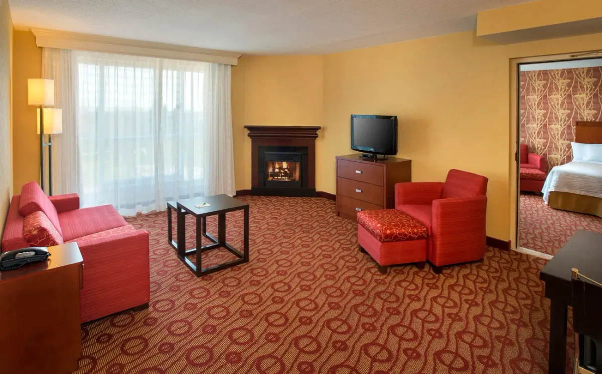 Courtyard by Marriott Niagara Falls — ภาพห้องพักและบรรยากาศ