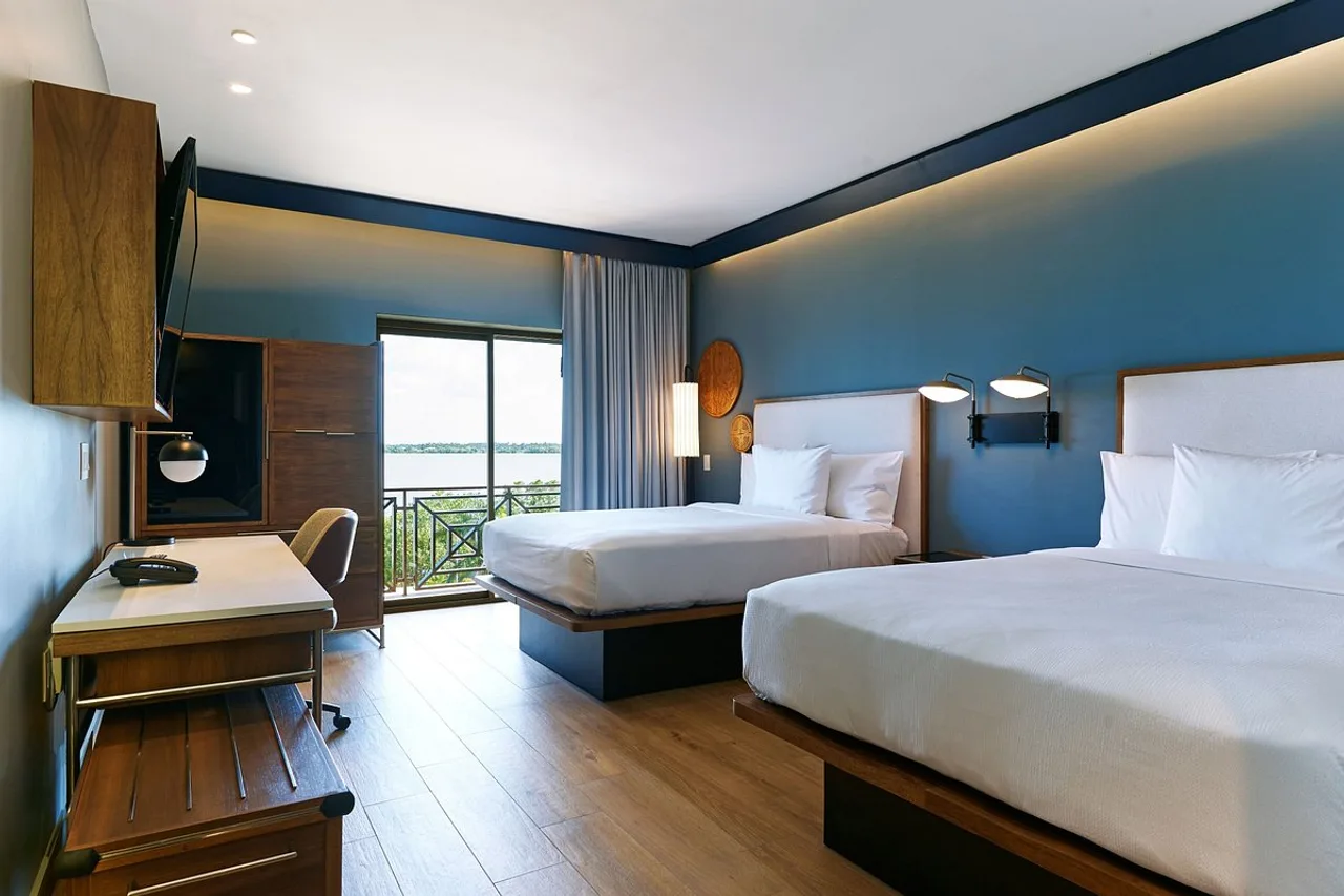 Courtyard by Marriott Paramaribo — rooms and atmosphere