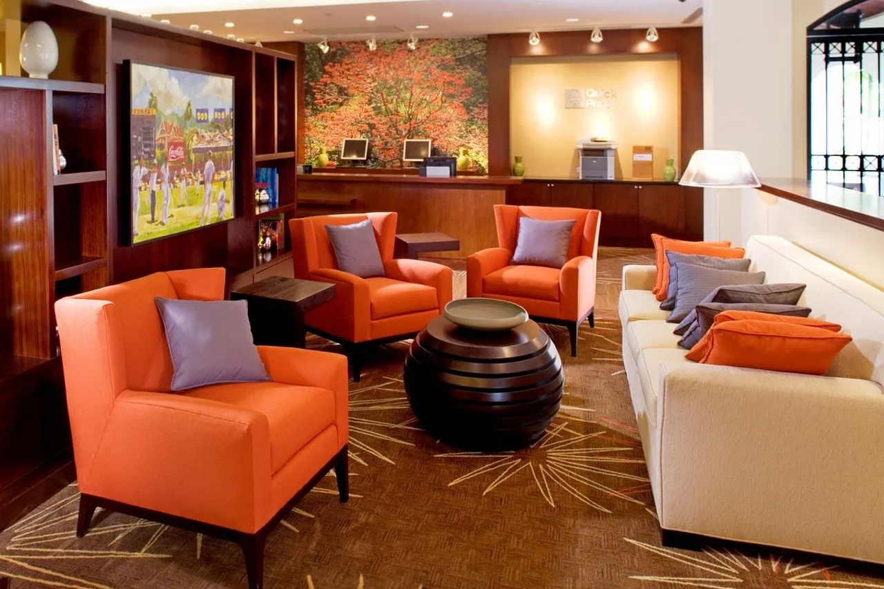 Courtyard by Marriott Port of Spain — โรงแรมในพอร์ตออฟสเปน
