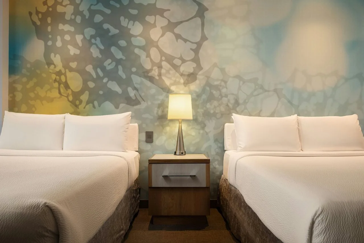 Courtyard by Marriott Port of Spain — ภาพห้องพักและบรรยากาศ