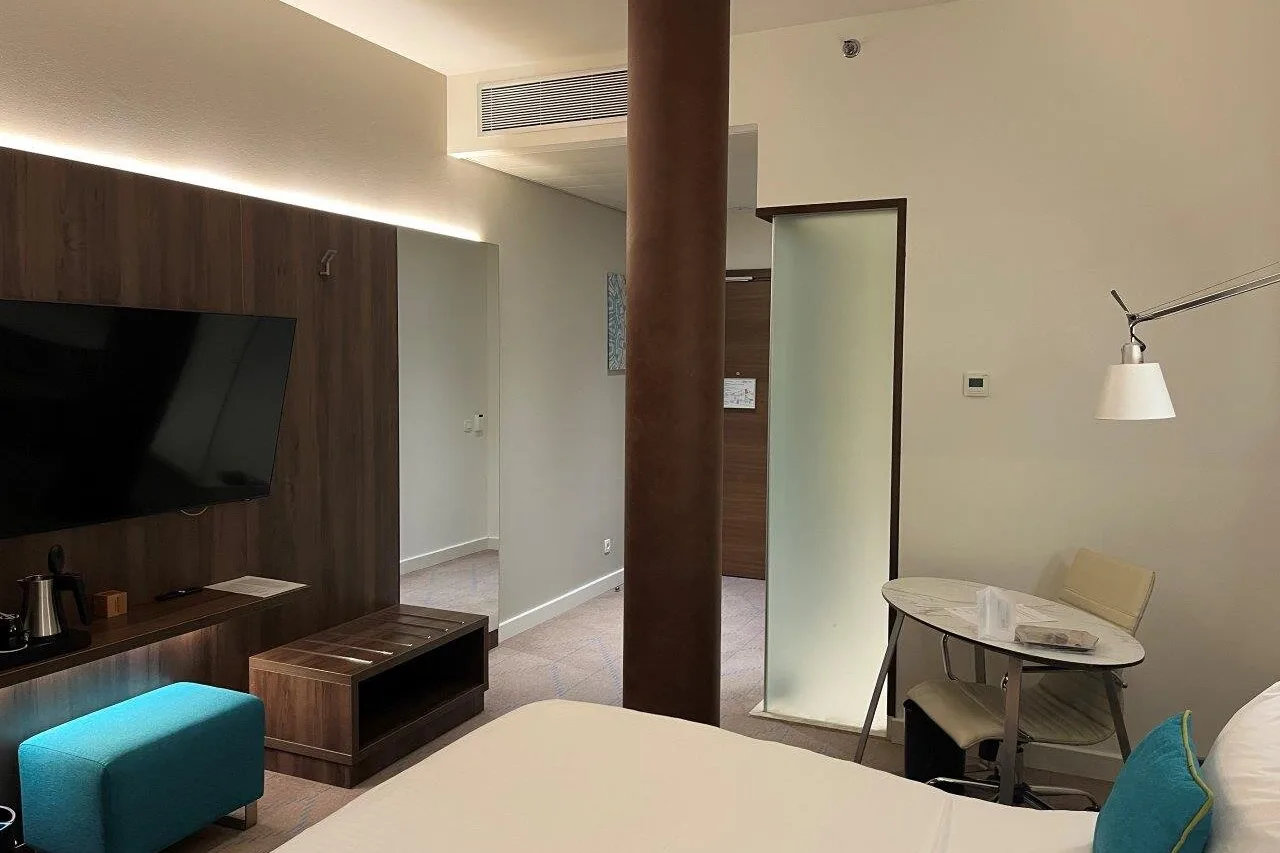 Courtyard by Marriott Sarajevo — ภาพห้องพักและบรรยากาศ
