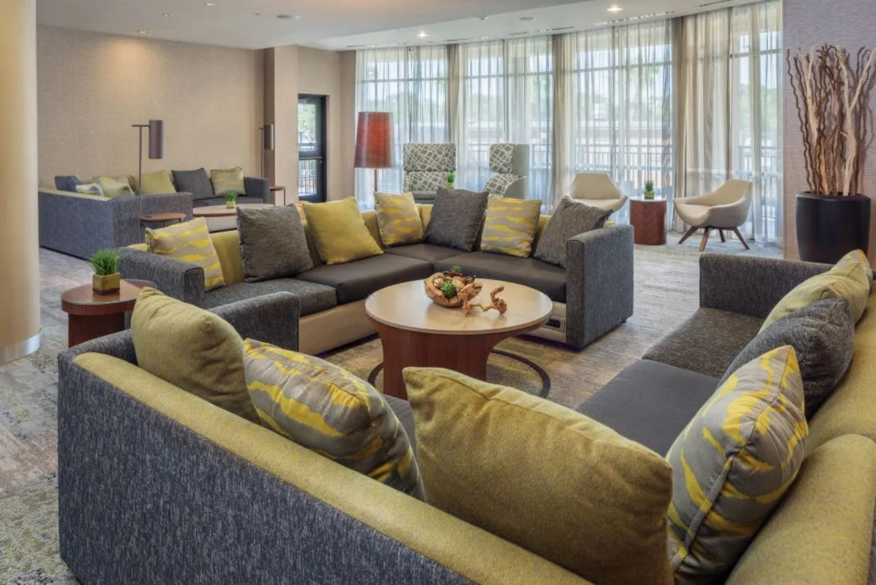 Courtyard by Marriott Houston Medical Center/NRG Park — ภาพห้องพักและบรรยากาศ