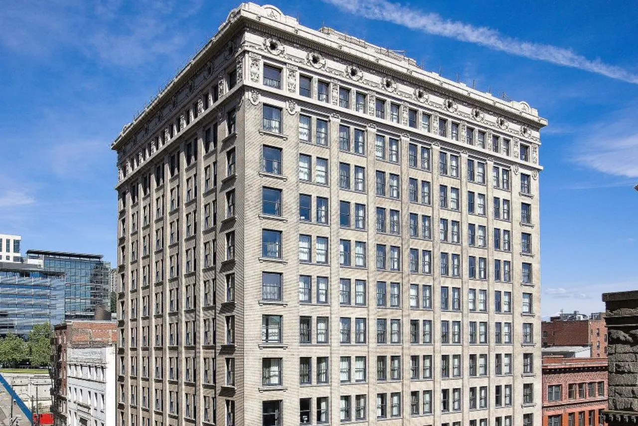 Courtyard by Marriott Seattle Downtown/Pioneer Square — โรงแรมในใกล้ Lumen Field