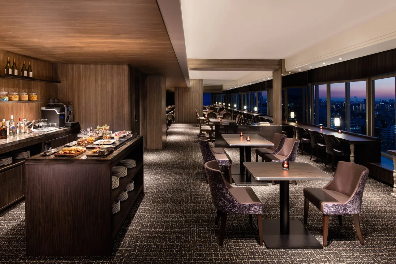 Courtyard by Marriott Shinosaka Station — rooms and atmosphere