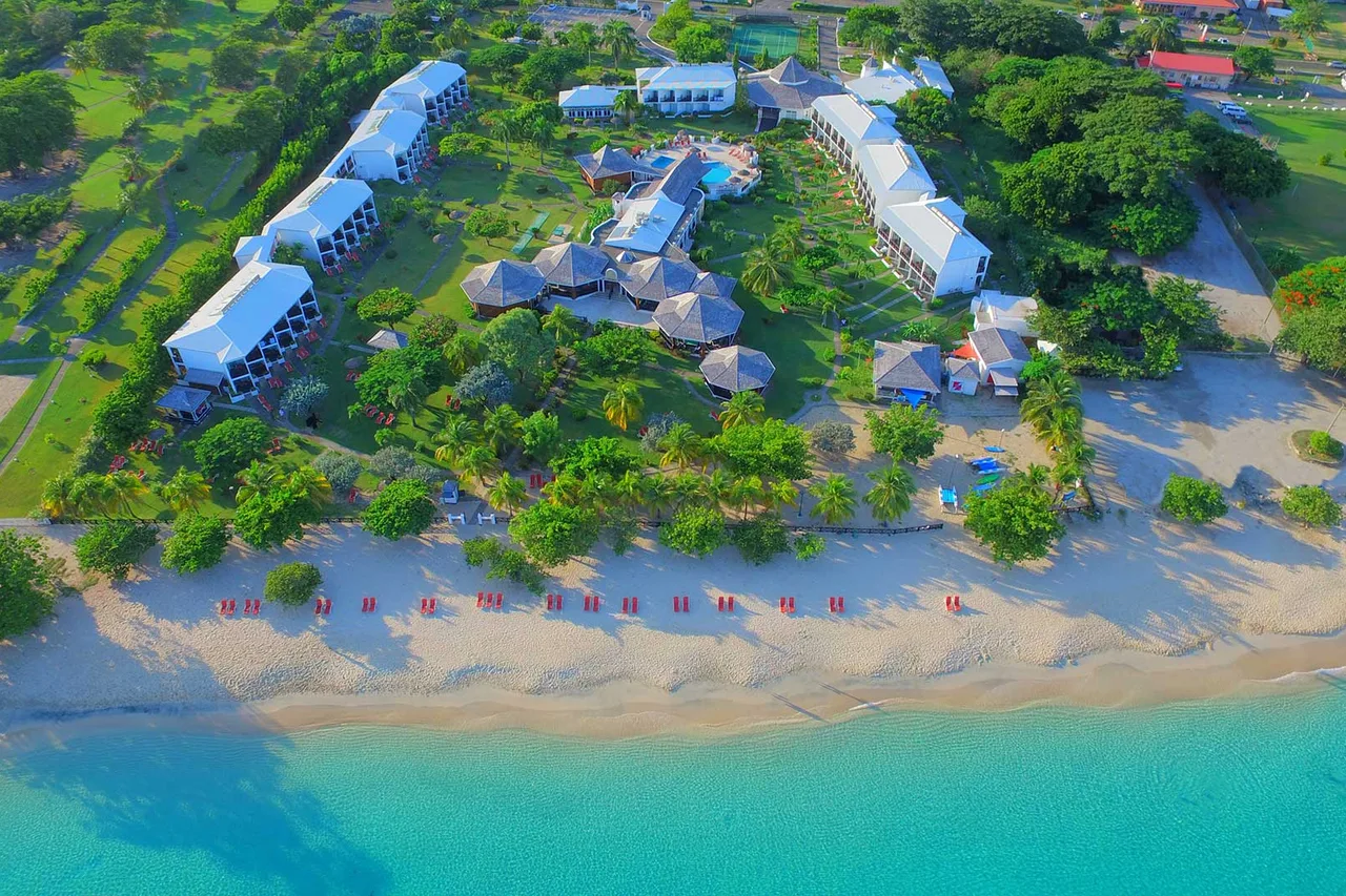 Coyaba Beach Resort — โรงแรมในเซนต์จอร์จส์