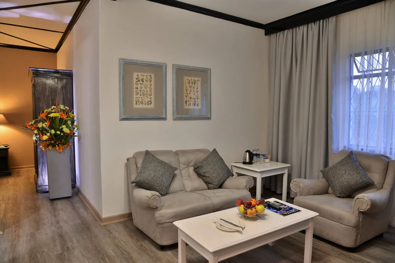 Cresta Churchill Hotel — ภาพห้องพักและบรรยากาศ