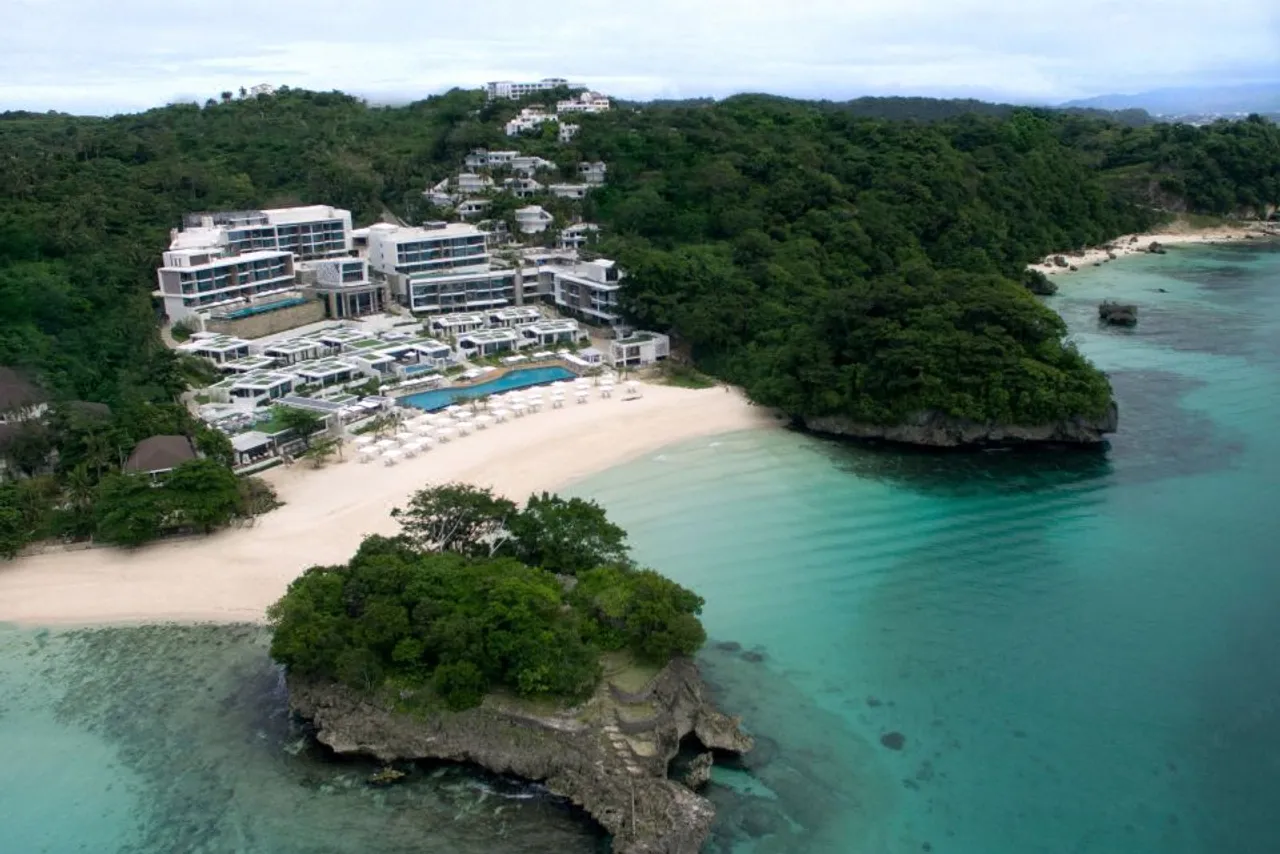 Crimson Resort and Spa Boracay — ภาพห้องพักและบรรยากาศ