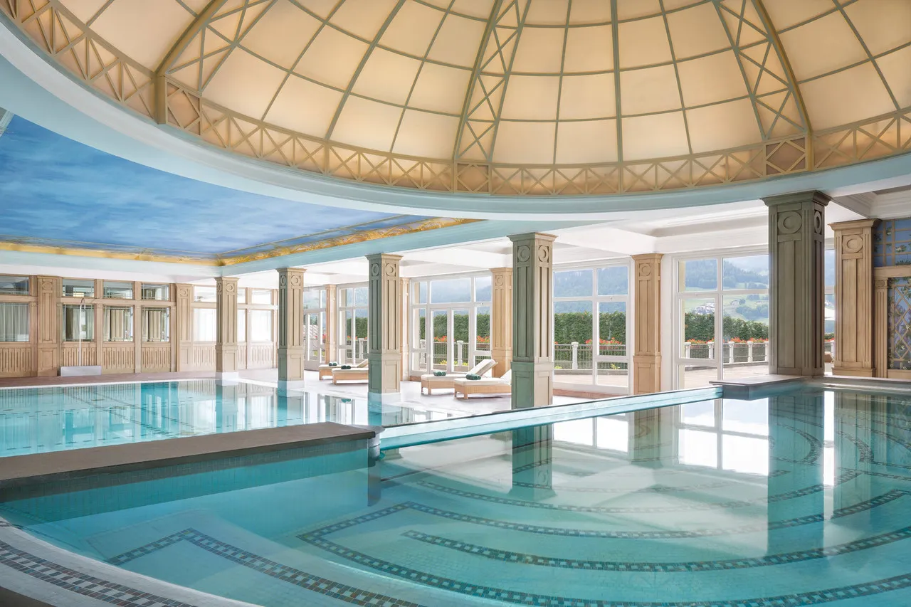 Cristallo, a Luxury Collection Resort & Spa — rooms and atmosphere