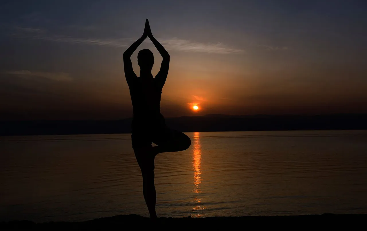Crowne Plaza Jordan Dead Sea — rooms and atmosphere