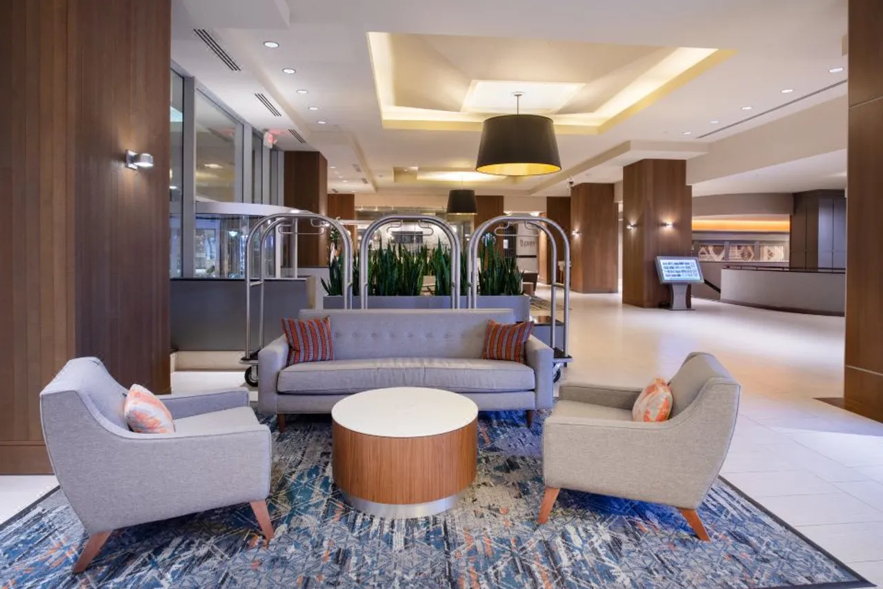 Crowne Plaza Kansas City Downtown by IHG — ภาพห้องพักและบรรยากาศ