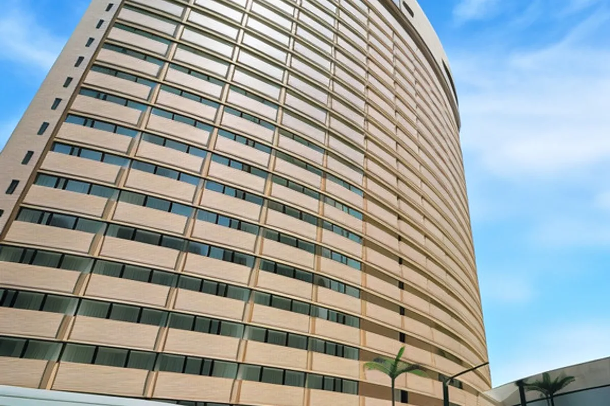 Crowne Plaza Hotel & Suites Landmark Shenzhen — rooms and atmosphere