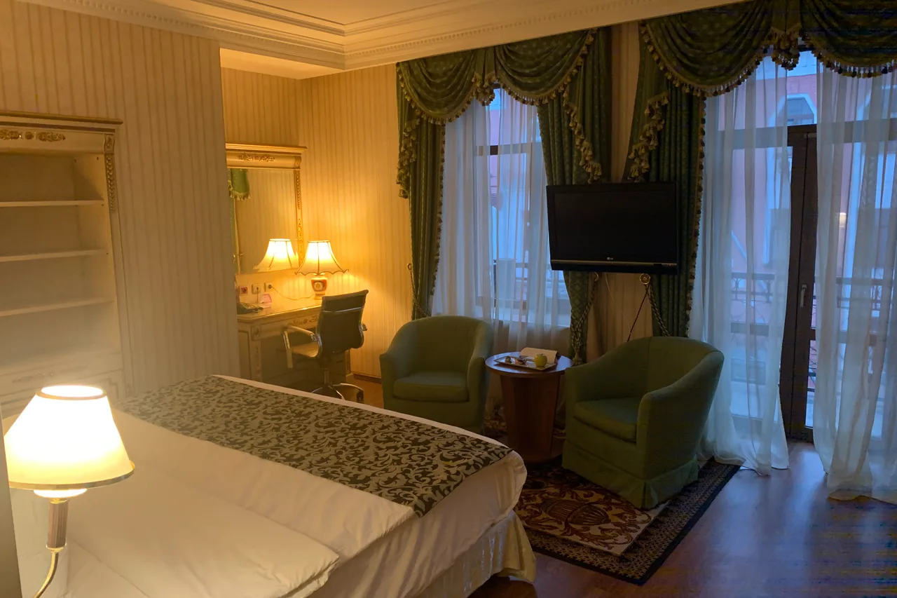 Crowne Plaza Minsk by IHG — rooms and atmosphere