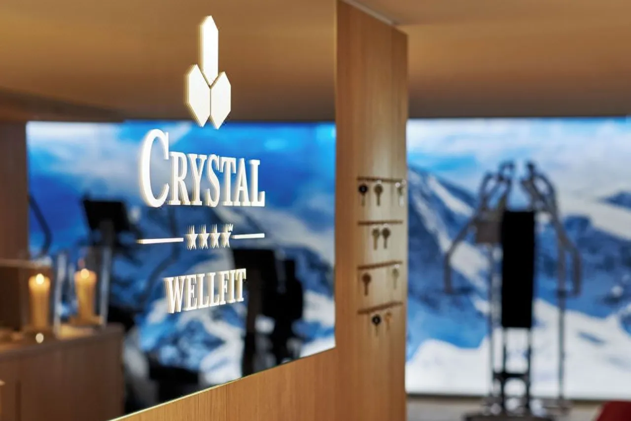 Crystal Hotel — ภาพห้องพักและบรรยากาศ