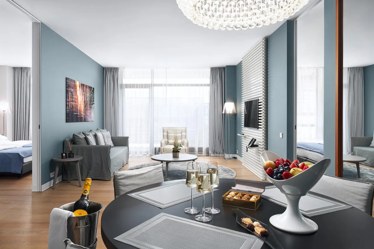 Crystal House Suite Hotel & SPA — ภาพห้องพักและบรรยากาศ
