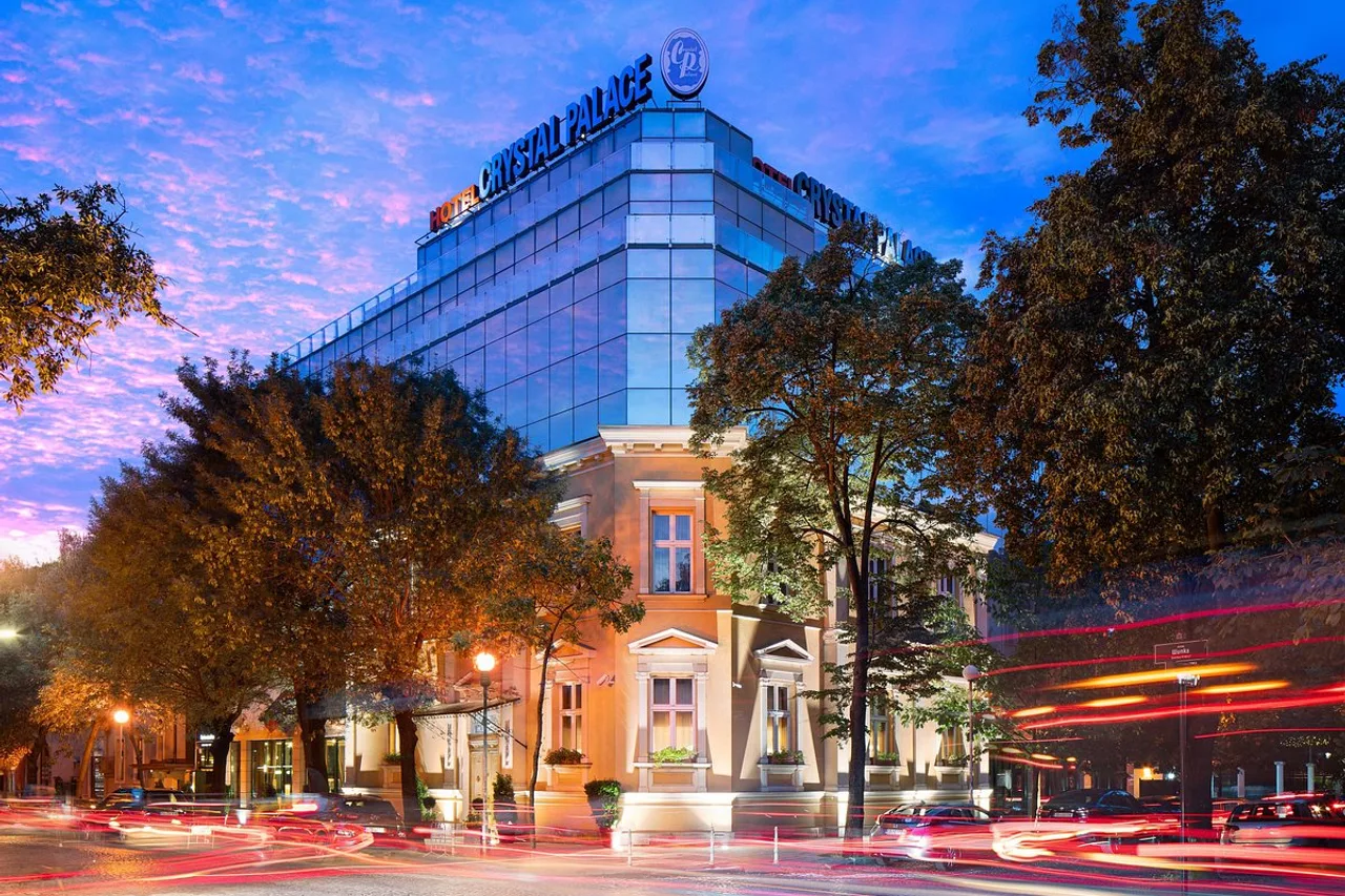 Crystal Palace Boutique Hotel — โรงแรมในโซเฟีย