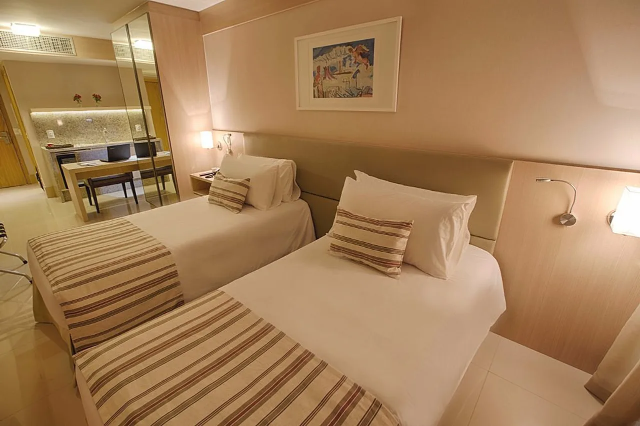 Cullinan Hplus Premium — rooms and atmosphere
