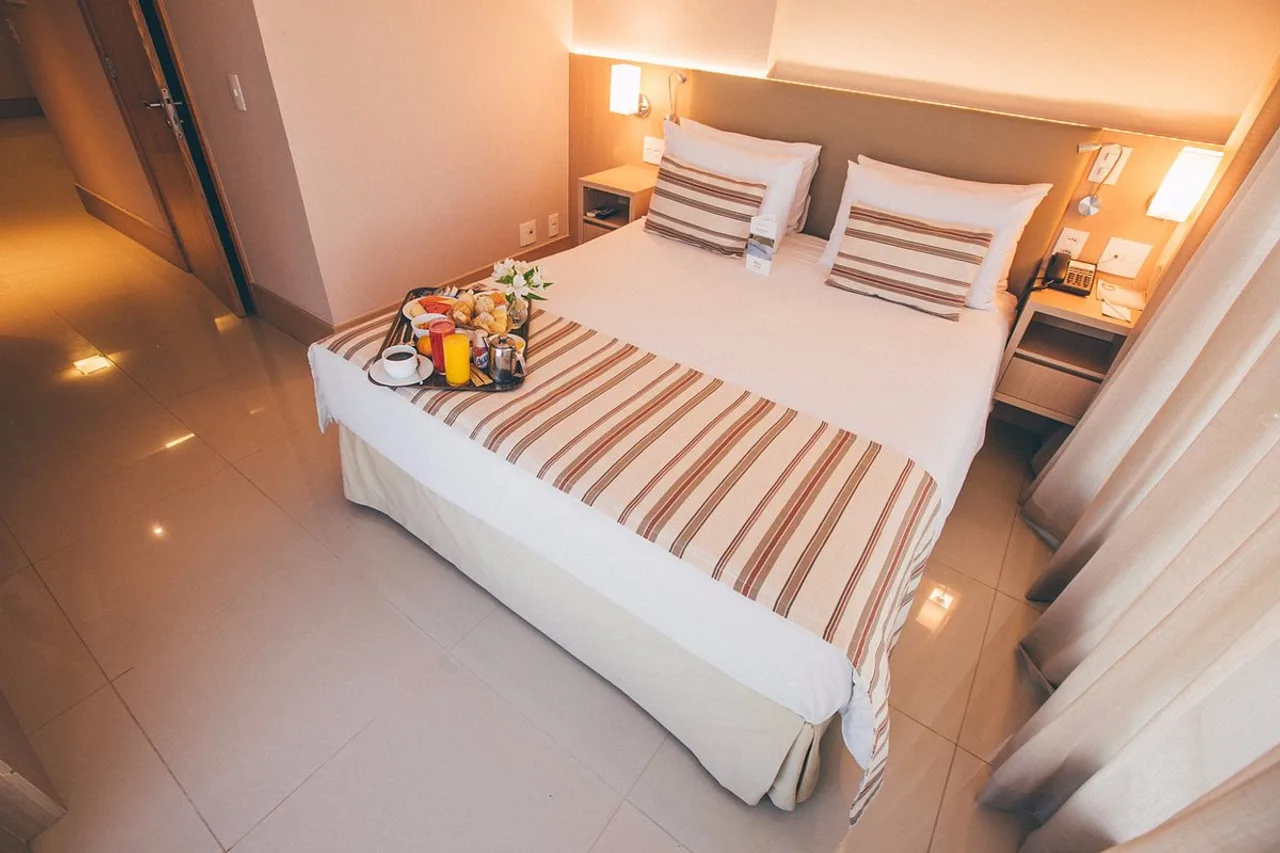 Cullinan Hplus Premium — rooms and atmosphere