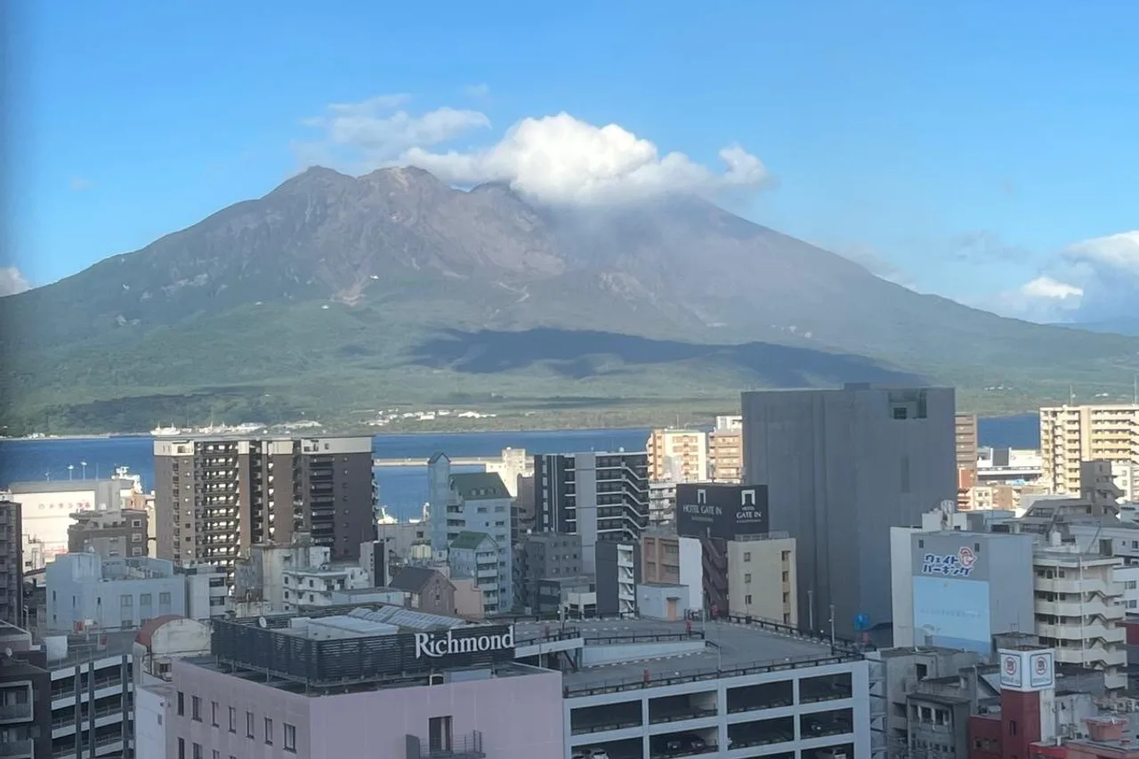 Daiwa Roynet Hotel Kagoshima Tenmonkan PREMIER — ภาพห้องพักและบรรยากาศ
