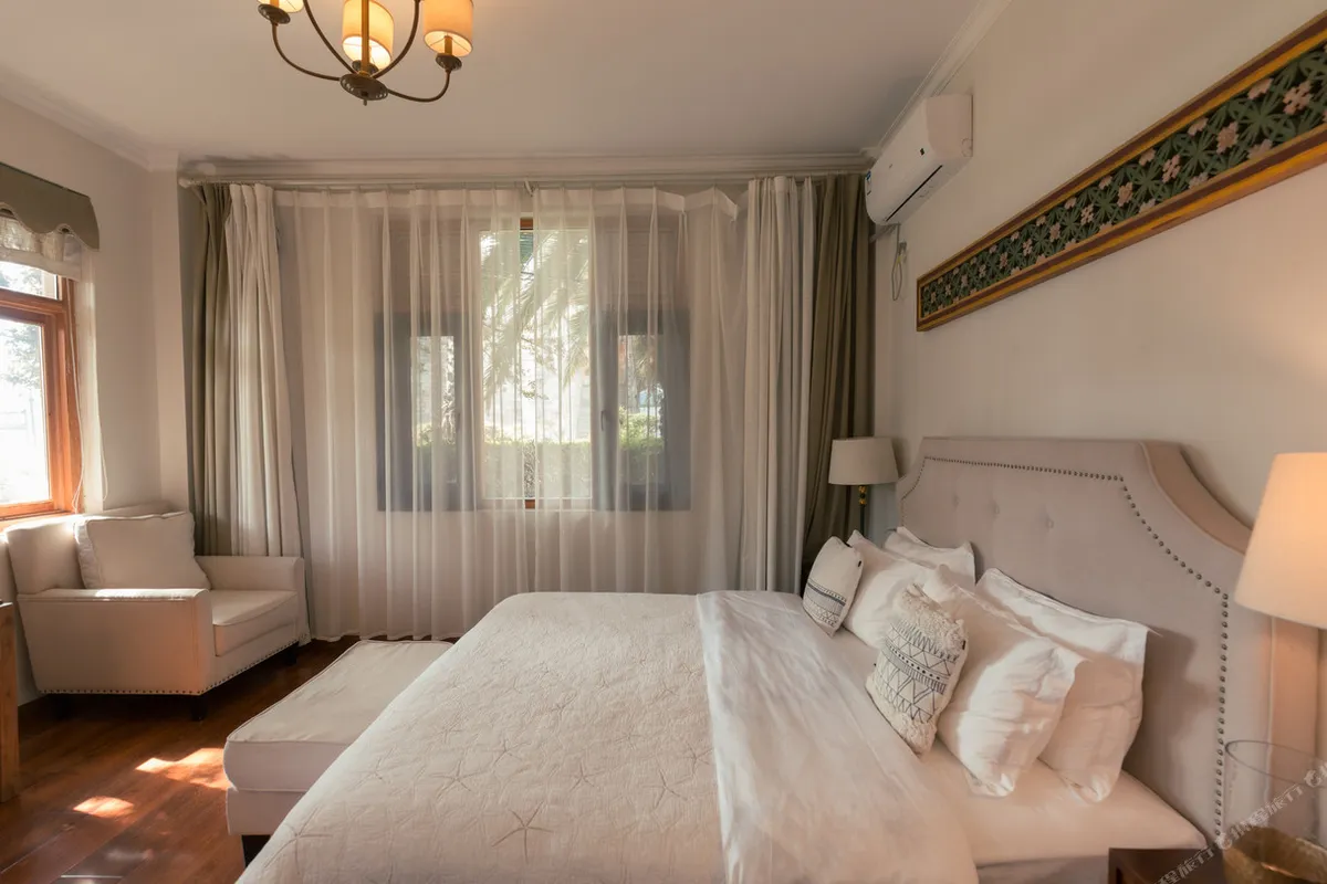 Dali Yunxi Boutique Inn — rooms and atmosphere