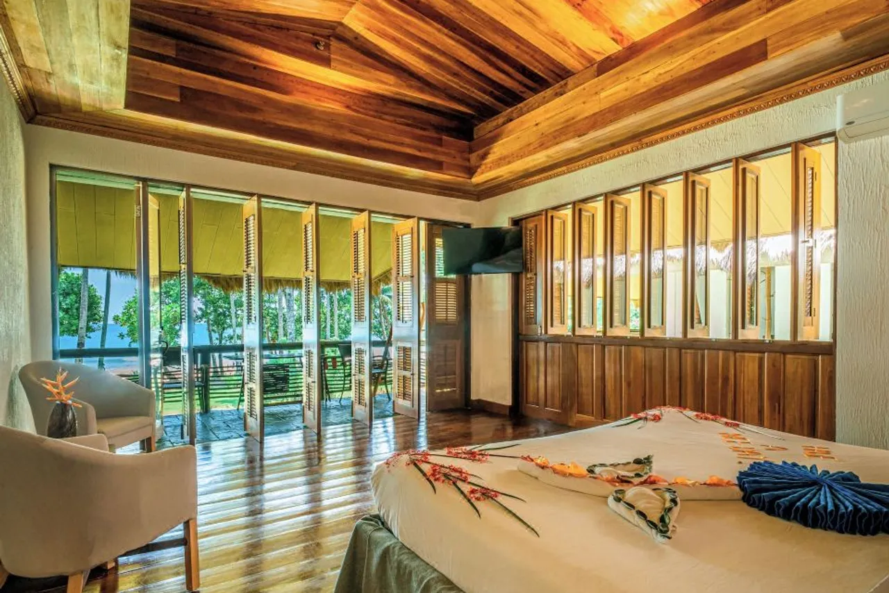 Daluyon Beach and Mountain Resort — rooms and atmosphere