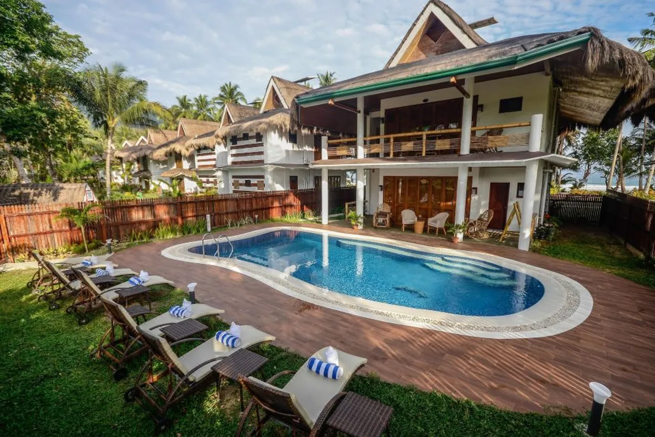 Daluyon Beach and Mountain Resort — rooms and atmosphere