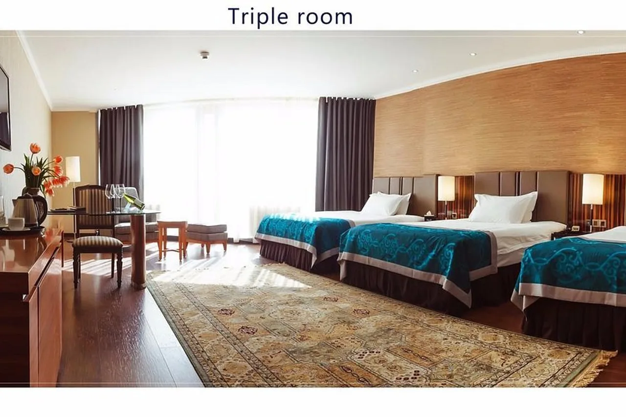 Damas International Hotel — ภาพห้องพักและบรรยากาศ
