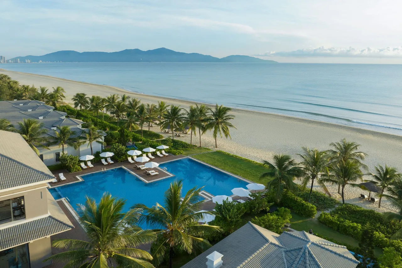 Danang Marriott Resort & Spa, Non Nuoc Beach Villas — rooms and atmosphere