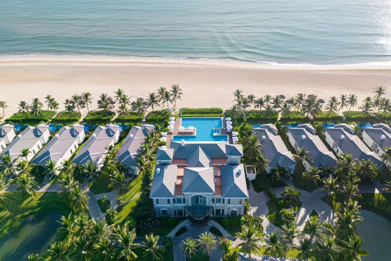 Danang Marriott Resort & Spa, Non Nuoc Beach Villas — rooms and atmosphere