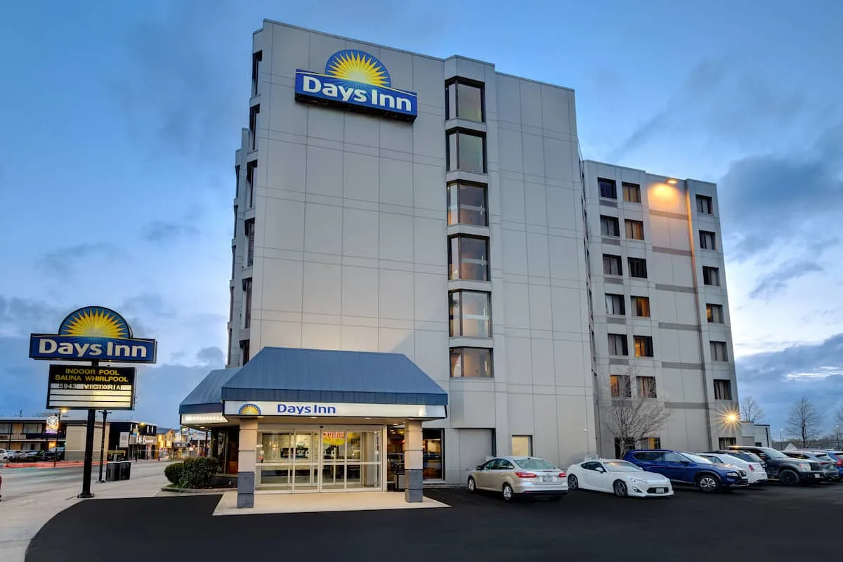 Days Inn by Wyndham Niagara Falls Near The Falls — น้ำตกไนแอการา