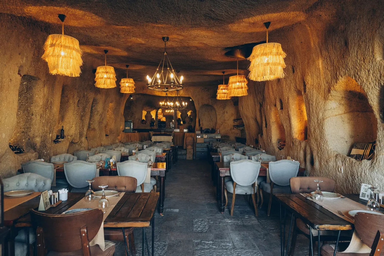 Dere Suites Cappadocia — rooms and atmosphere