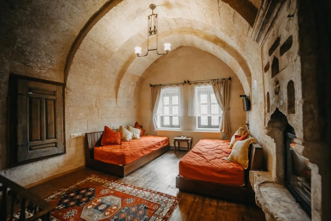 Dere Suites Cappadocia — rooms and atmosphere