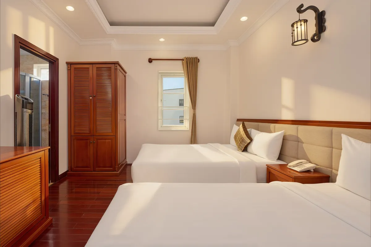Diamond Hotel Dalat — rooms and atmosphere