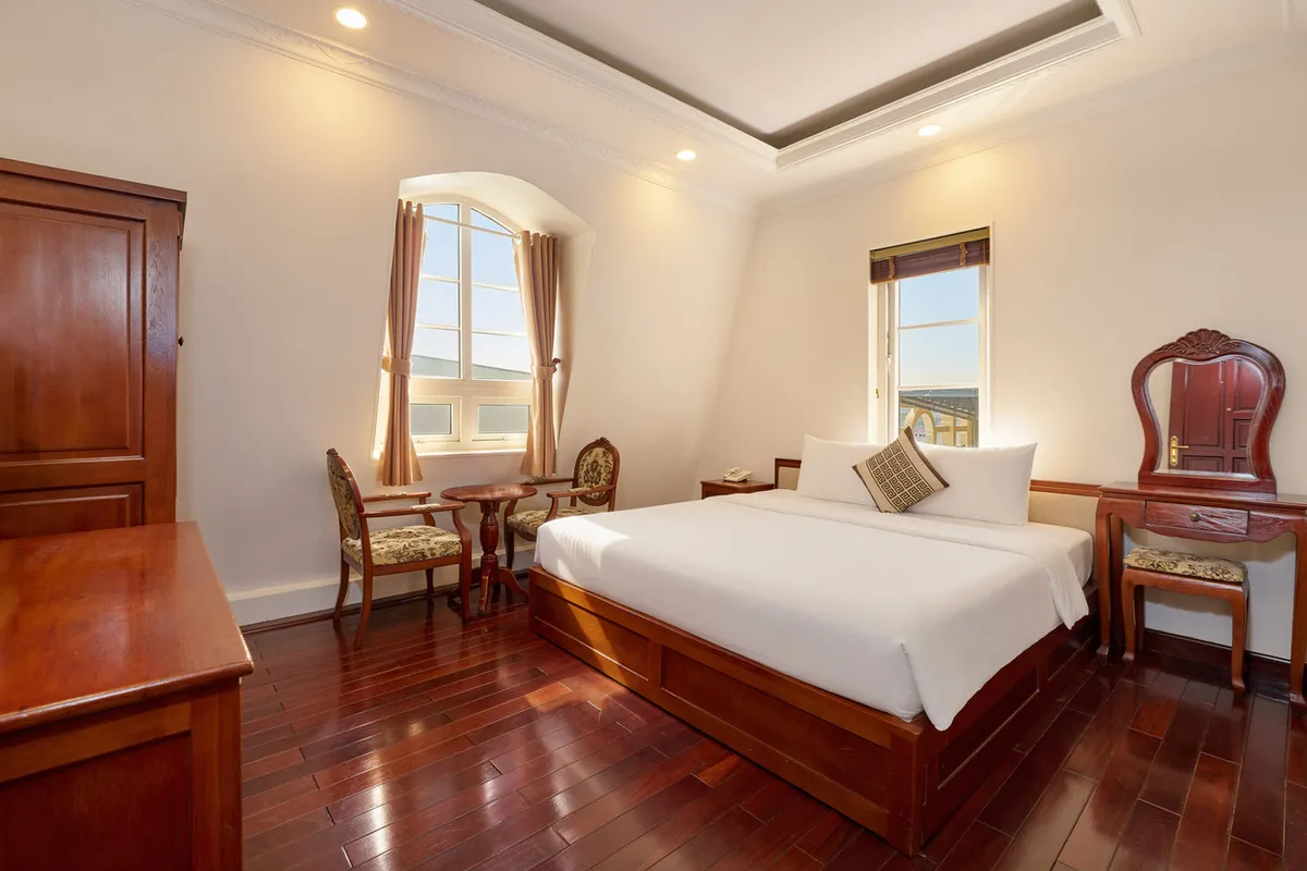 Diamond Hotel Dalat — rooms and atmosphere