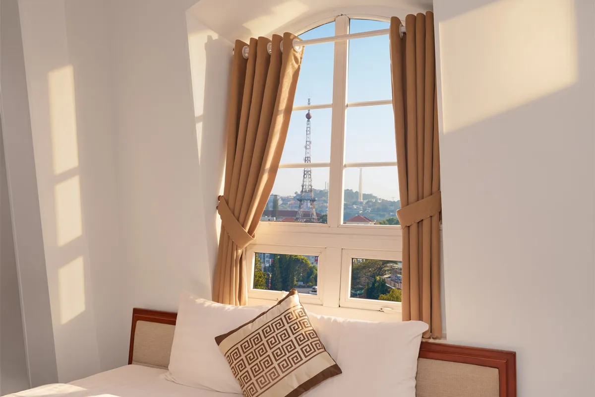 Diamond Hotel Dalat — rooms and atmosphere