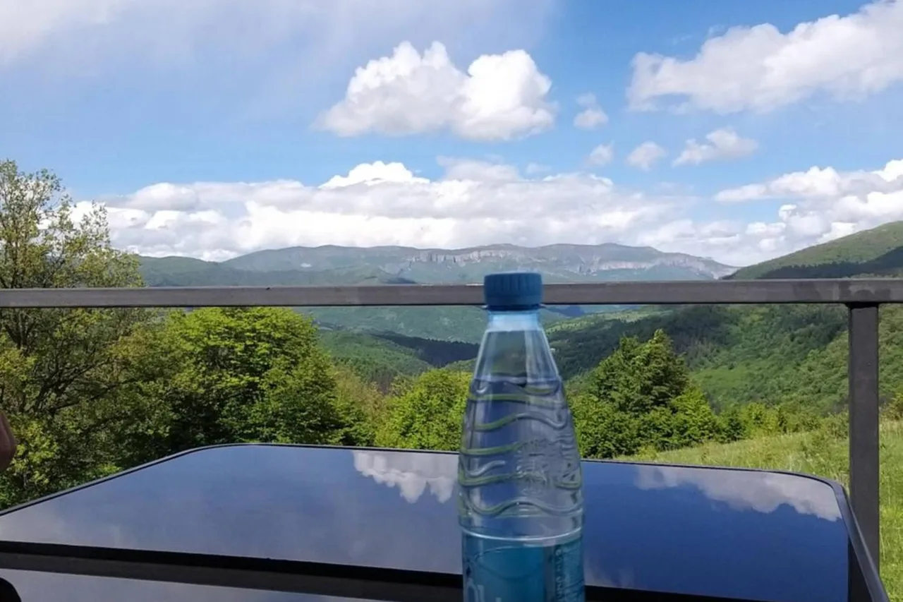 Dilijan Glamping — ภาพห้องพักและบรรยากาศ