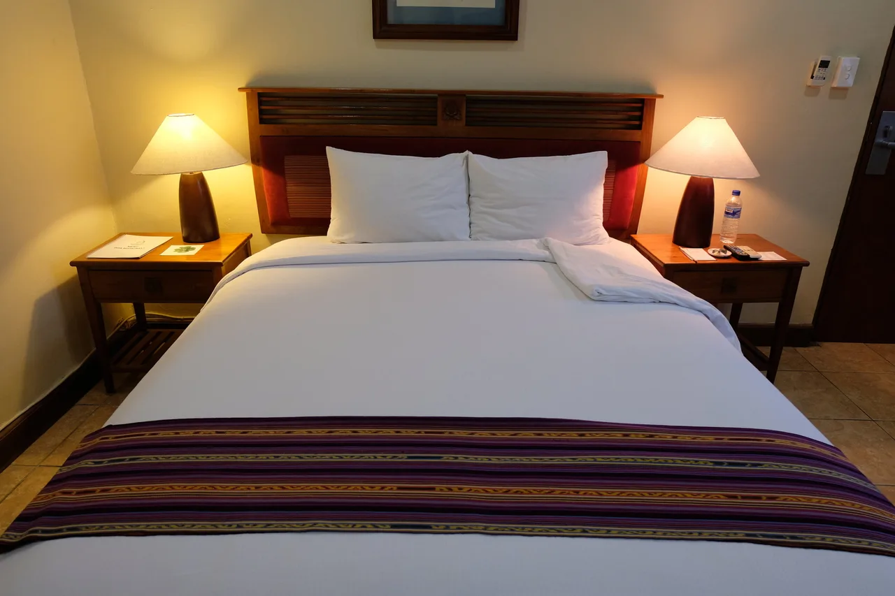 Discovery Inn — rooms and atmosphere